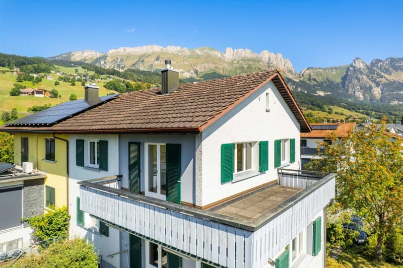 Charming semi-detached house in a quiet location with a far-reaching view (18)