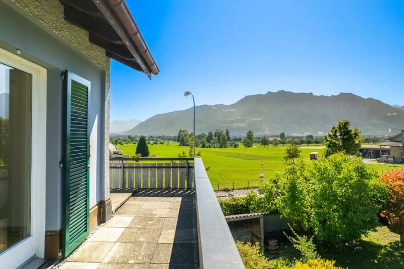 Charming semi-detached house in a quiet location with a far-reaching view (16)