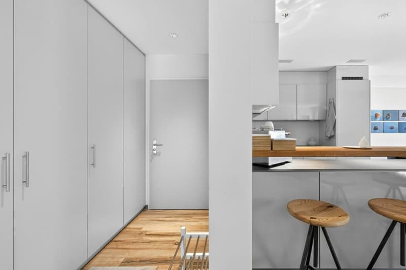 Vivre avec une vue - appartement 3.5 pièces de haute qualité (adapté comme résidence secondaire) avec balcon et terrasse (9)