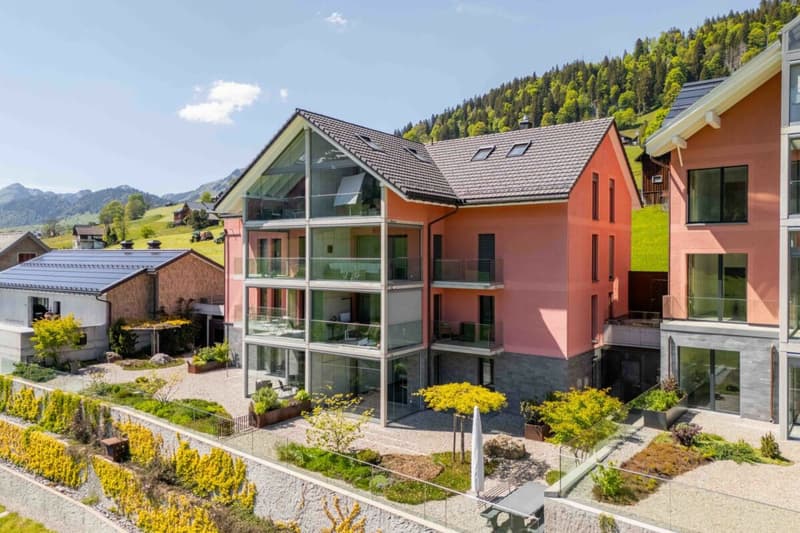 Vivre avec une vue - appartement 3.5 pièces de haute qualité (adapté comme résidence secondaire) avec balcon et terrasse (1)
