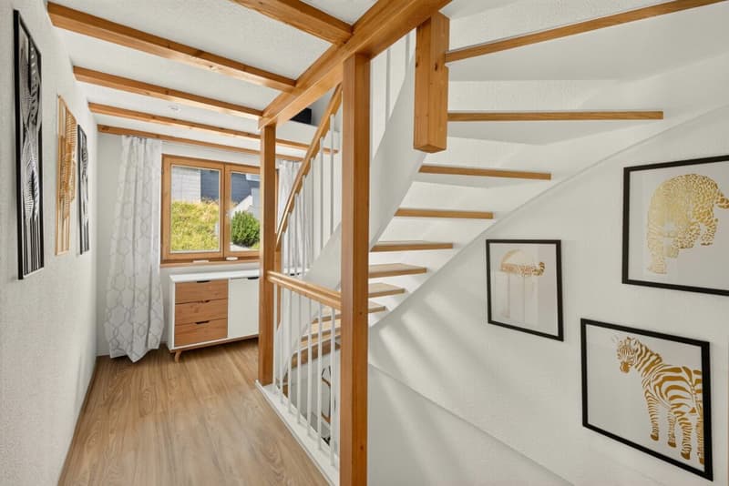 Wohnen auf mehreren Ebenen - Maisonettewohnung mit grosszügiger Terrasse (8)