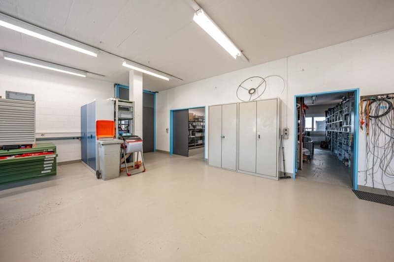 Gewerbepark an Top Lage - Halle, flexible Gewerbeflächen und Erstbezug der Büroräumlichkeiten (22)