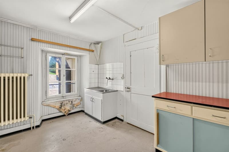 Das Raumwunder im Taminatal: 9-Zimmer Haus mit viel Potenzial (10)