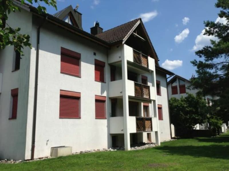 Charmante und helle 4.5-Zimmer-Dachwohnung an ruhiger Lage im Werdenberg (11)