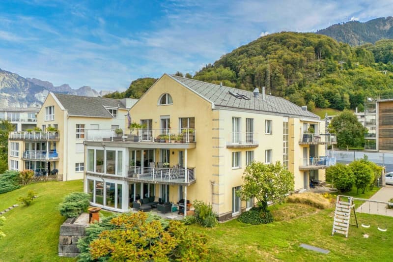 Wohnen in erster Seereihe: 4.5-Zimmerwohnung mit Seepanorama und Blick auf die Churfirsten (21)