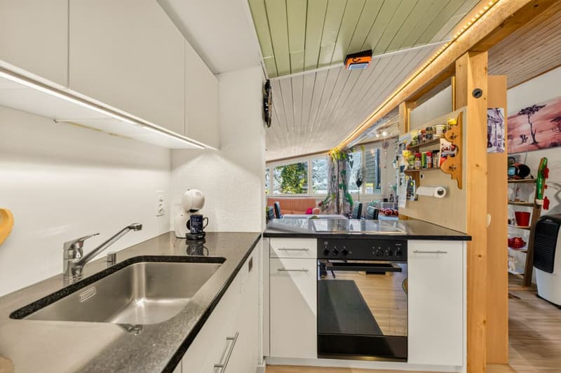 Charmante 2.5-Zimmer-Dachwohnung an ruhiger Lage - Ihr neues Zuhause wartet auf Sie! (4)
