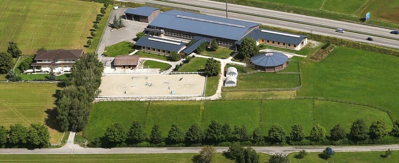 Zu Verkaufen Exklusive Reitsportanlage für Professionelle Reiter. (2)