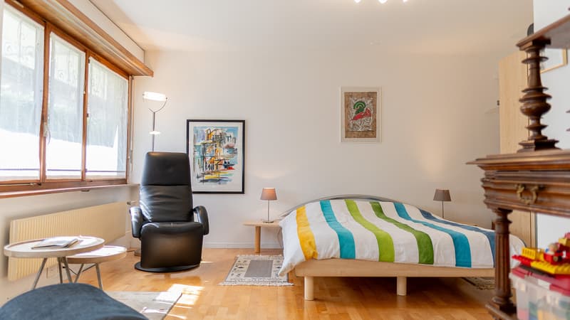 Locaux de bureau avec appartement d'une pièce dans un emplacement préféré à Brig (5)