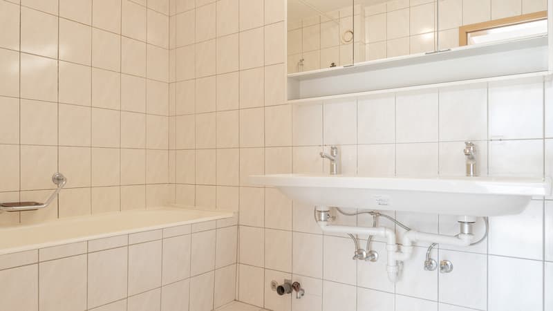 Interesting 4-room apartment in an attractive location in Visp (6)
