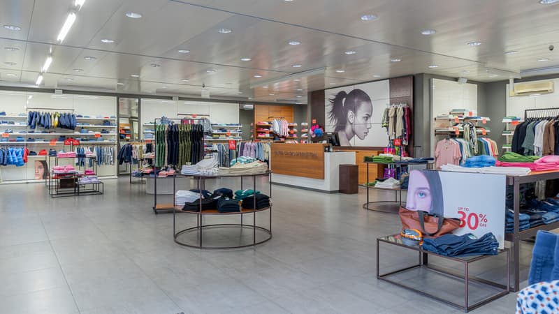 Diverse commercial property in the center of Visp (5)