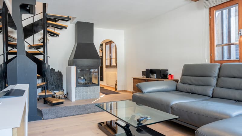 Appartamento accogliente di 3,5 locali con una vista meravigliosa sulle montagne vallesane (2)