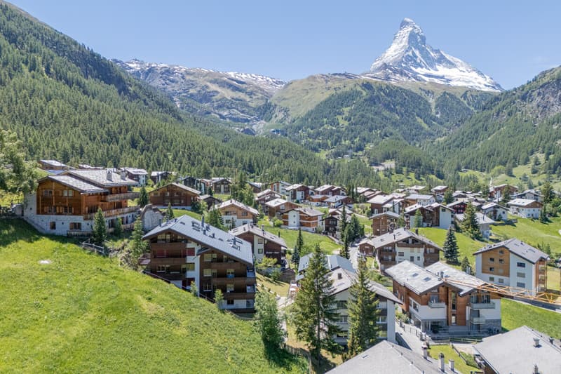 Comfort abitativo alpino: appartamento 2.5 locali in una posizione esclusiva a Zermatt (1)