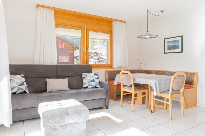 Charmante 2.5-Zimmerwohnung mit traumhafter Aussicht in Ulrichen (6)