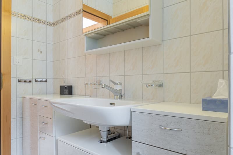 Charmante 2.5-Zimmerwohnung mit traumhafter Aussicht in Ulrichen (12)