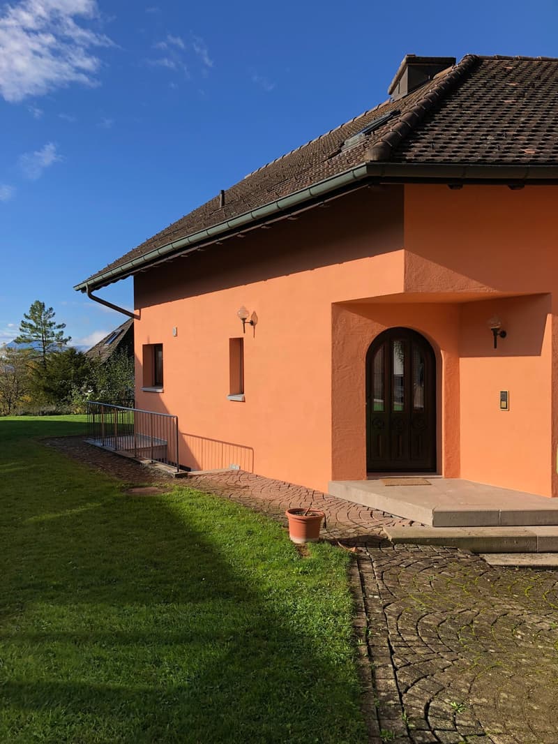 Casa unifamiliare in posizione ottimale (3)