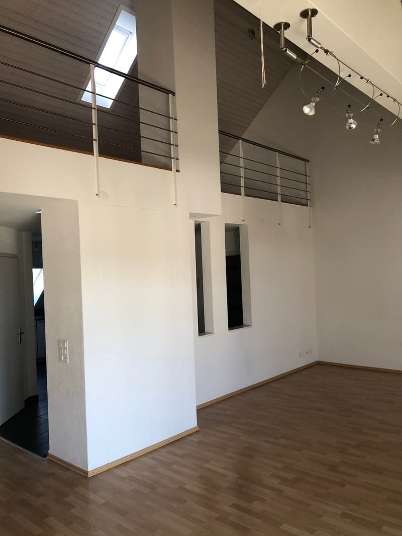 Charmante 5.5-Zimmer-Maisonette-Wohnung in Auw – Sofort verfügbar! (5)