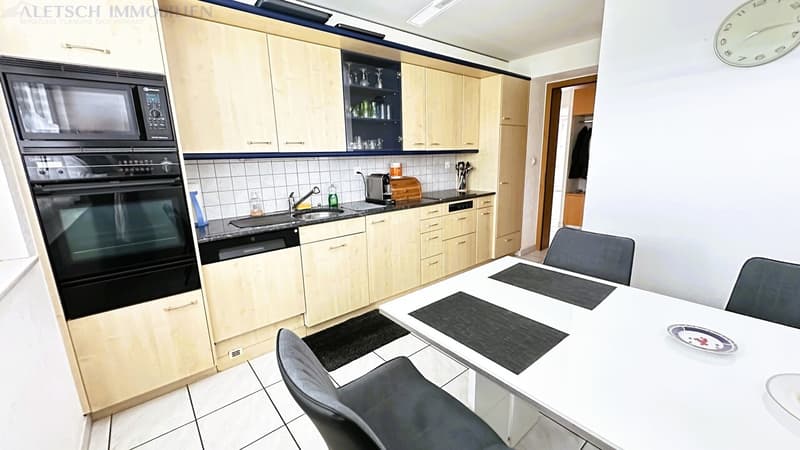 Central 4.5-room apartment with south-facing balcony, in the village center (11)