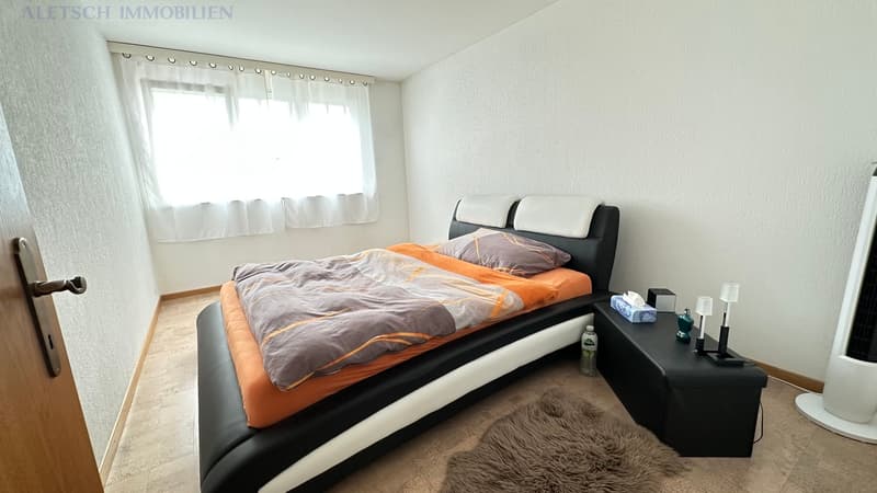 Central 4.5-room apartment with south-facing balcony, in the village center (7)