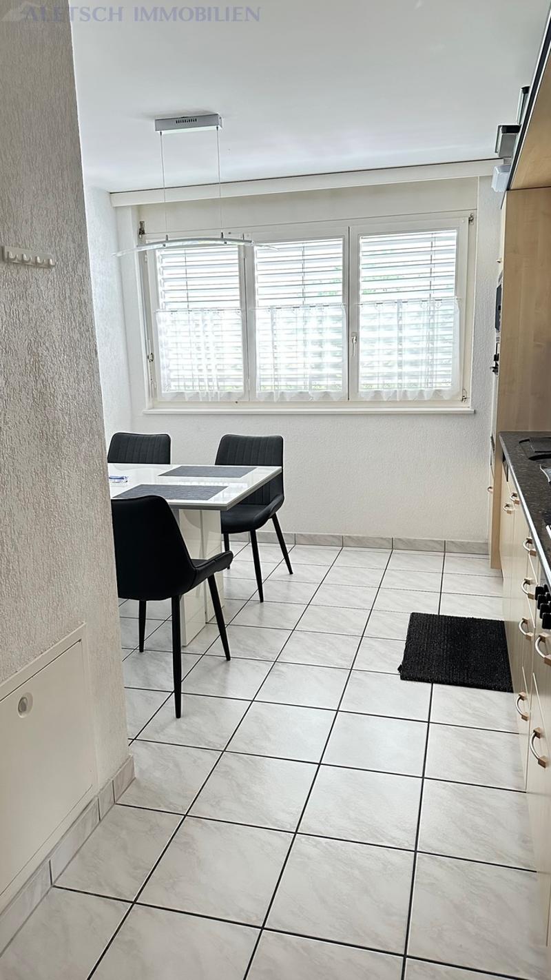 Central 4.5-room apartment with south-facing balcony, in the village center (10)