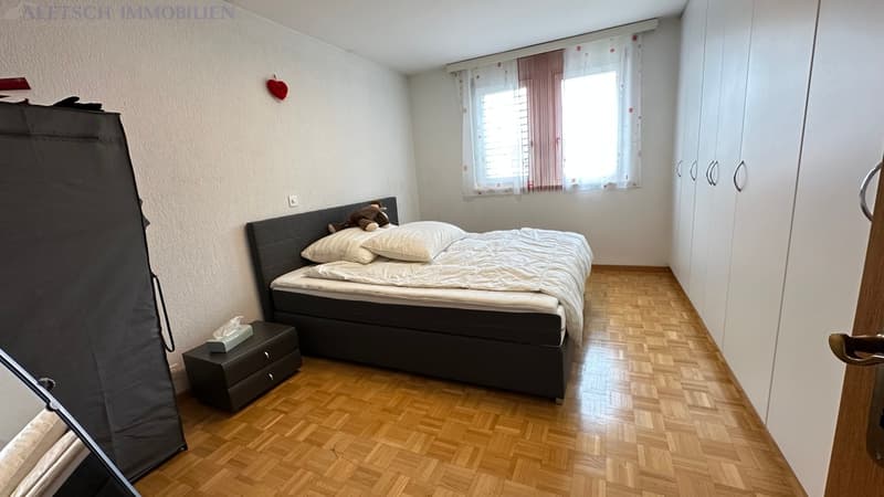 Central 4.5-room apartment with south-facing balcony, in the village center (5)