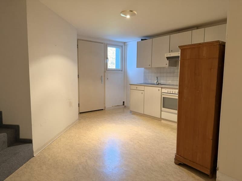 8 ½-room single-family house with 1 ½-room apartment in an idyllic residential location with a wonderful panoramic view (10)