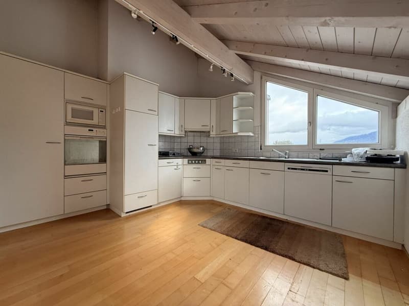 Appartement spacieux 3,5 pièces sous les toits au centre de Buchs-Räfis (4)
