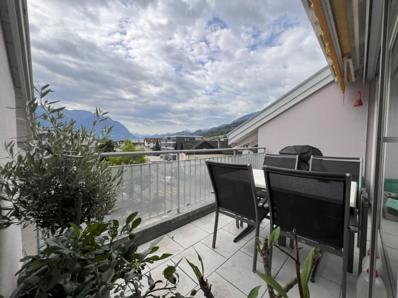 Appartement spacieux 3,5 pièces sous les toits au centre de Buchs-Räfis (9)