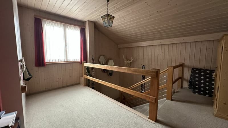 charmantes 5 1/2 Zi-Einfamilienhaus an idyllischer Wohnlage im Grünen (4)