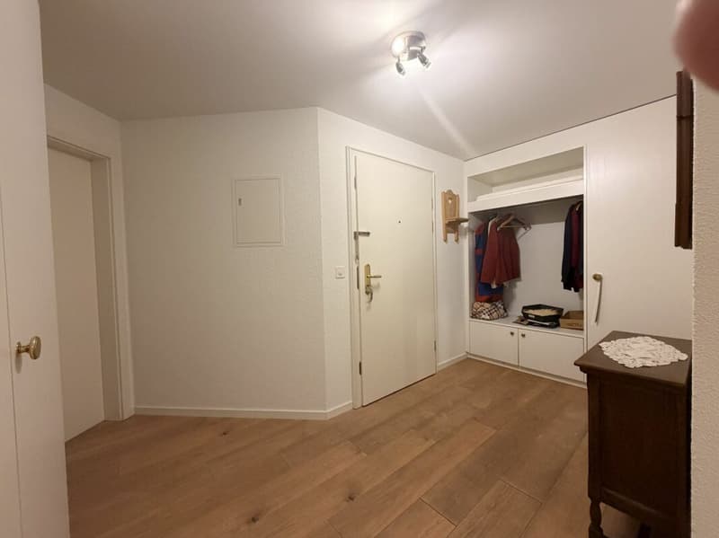 charmante 4 ½ - Zimmerwohnung an attraktiver und sonniger Wohnlage (7)