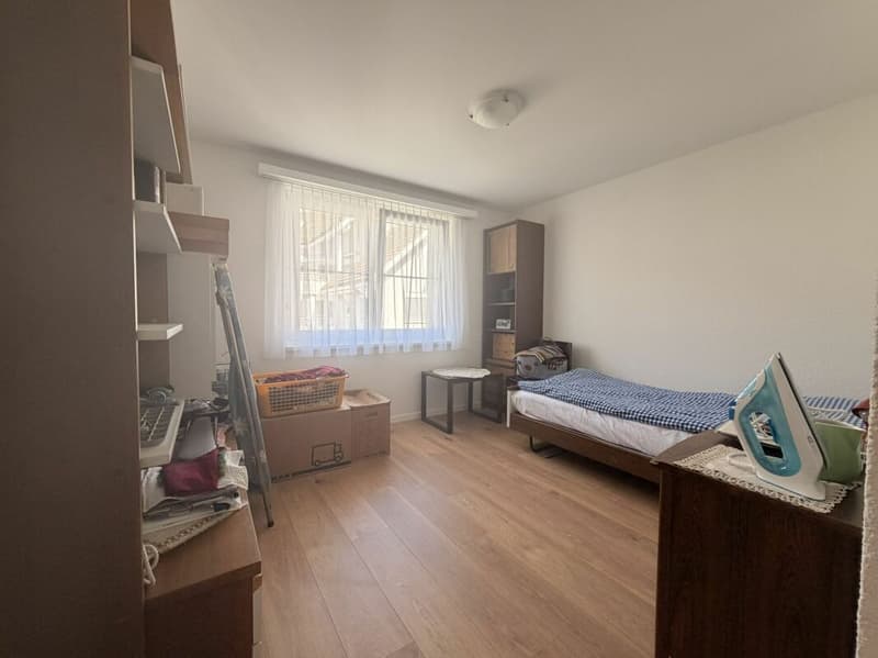charmante 4 ½ - Zimmerwohnung an attraktiver und sonniger Wohnlage (5)