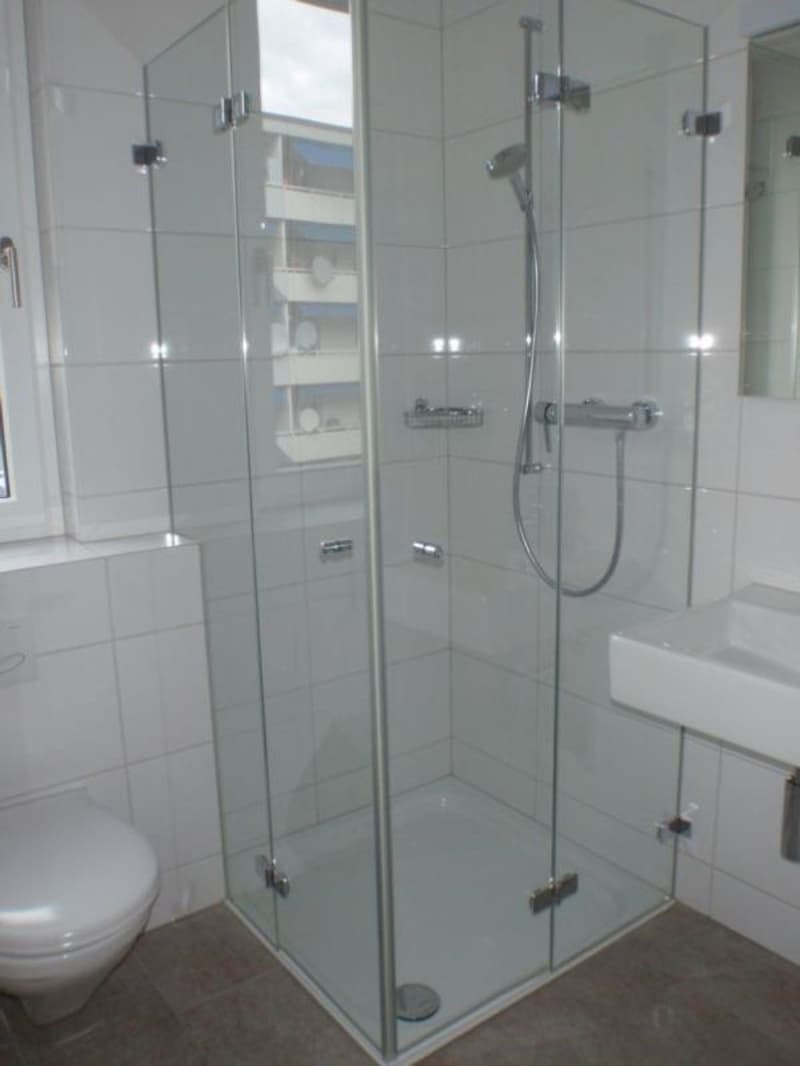 Dusche-WC-Lavabo