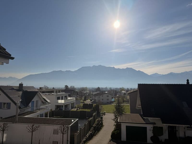 charmante 2 ½ - Zimmerwohnung an attraktiver und sonniger Wohnlage (7)