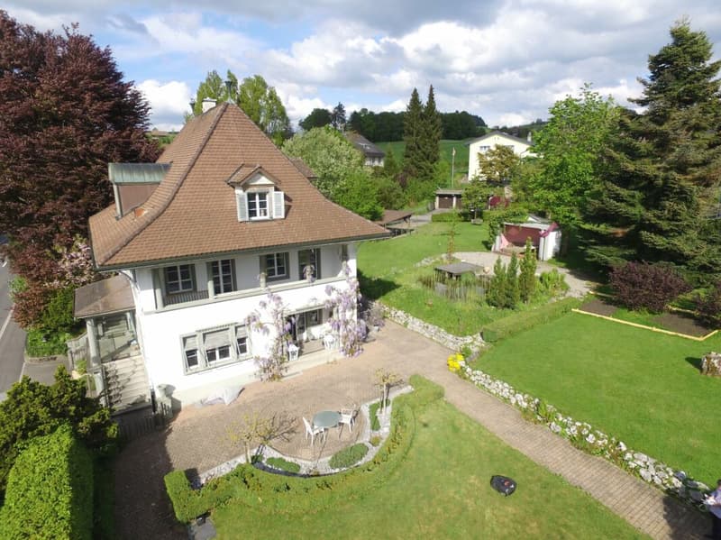 Representative Bernese country house villa (2)