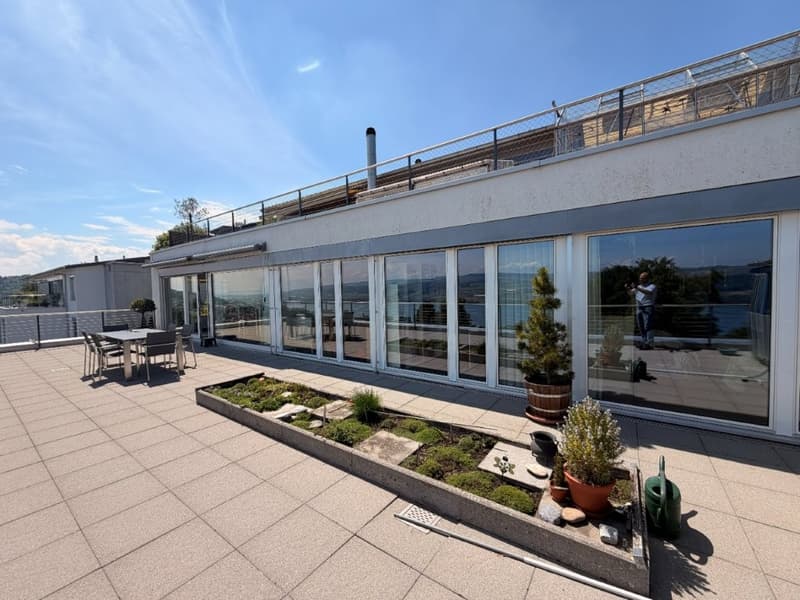 Appartement de terrasse exclusif de 5,5 pièces avec vue imprenable sur le lac et les montagnes (7)