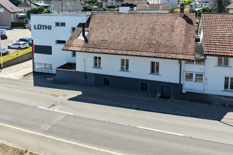 Refined workshop, office, and storage spaces – approx. 1,000 m² (3)