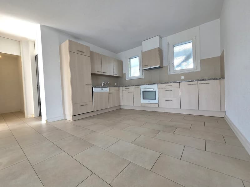 Bright 3.5-room apartment with balcony and beautiful view in Holderbank (7)
