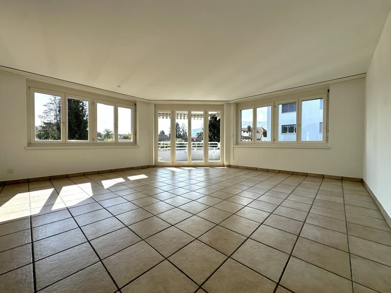 Gepflegte 3.5-Zimmer-Wohnung in Reinach – Sofort verfügbar! (3)