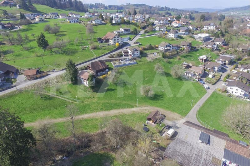Your project idea? This building land is waiting for it. (1)