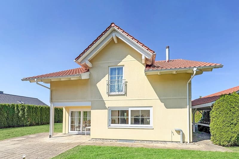 Detached single-family house with style and privacy (12)