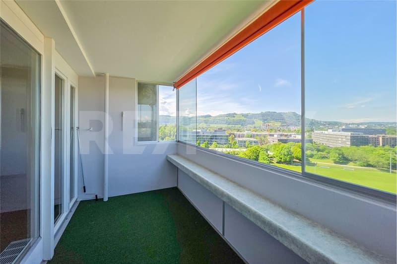 Above the roofs of Bern, space for your living ideas. (3)