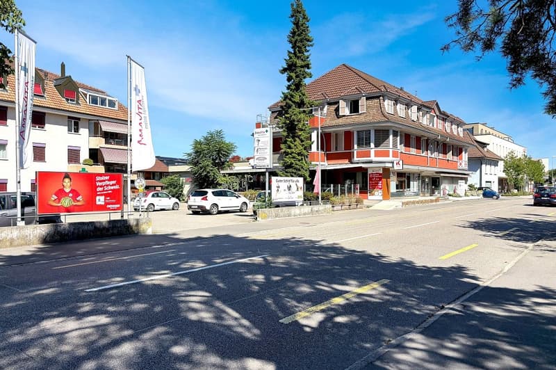 Rental property in prime location in Thun, combining living and commerce perfectly (3)
