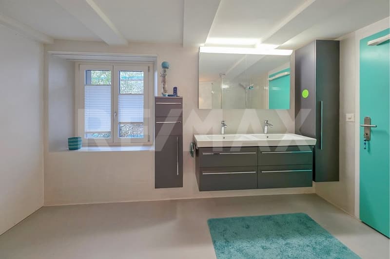 Historic charm. Modern living quality. A home with heart and space to live. (12)