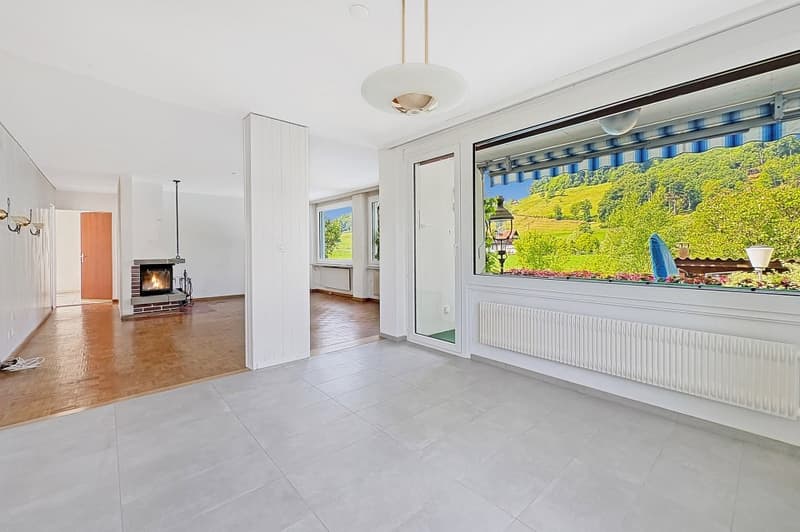 Two-family house with pool and dreamy garden on the Worble (6)