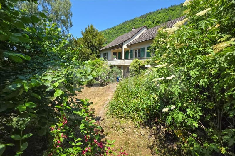 Charming single-family house with development potential in an elevated residential area near Liestal (1)