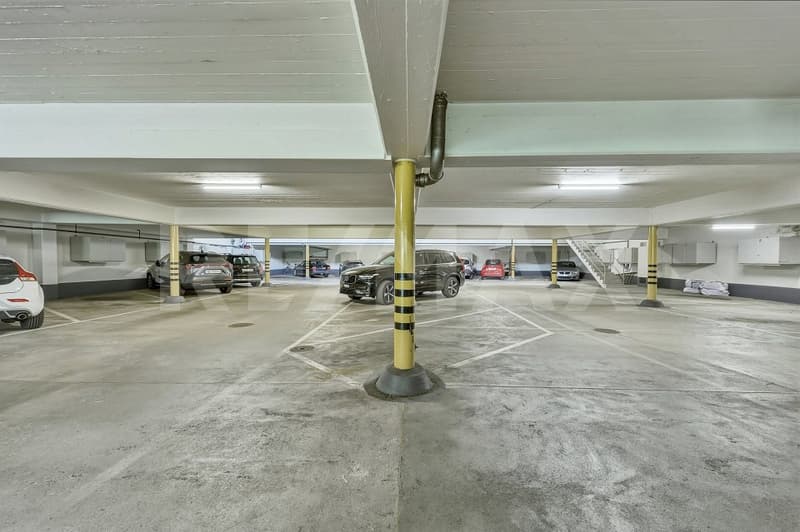 Rare investment opportunity: parking garage with 31 parking spaces (5)