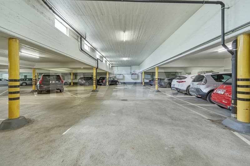 Rare investment opportunity: parking garage with 31 parking spaces (12)