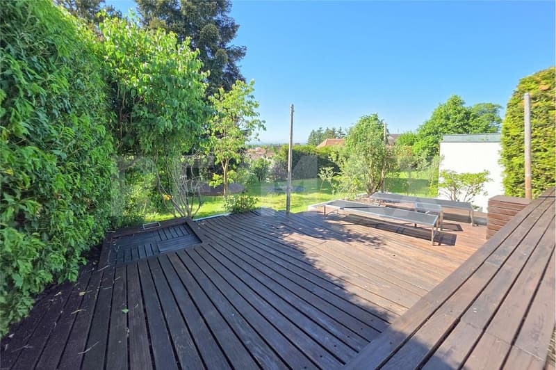 Retreat with a far-reaching view - Living in a privileged location in Attiswil (5)
