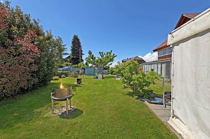 Superbe maison pour plusieurs générations (4)