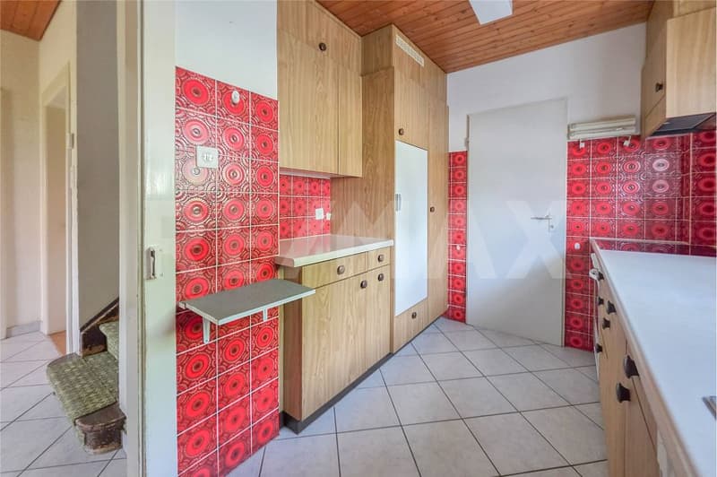 Casa unifamiliare indipendente in una zona residenziale molto richiesta a Spiegel vicino a Berna (11)