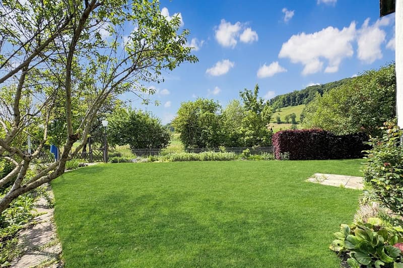 Zweifamilienhaus mit Pool und traumhaftem Garten an der Worble (4)